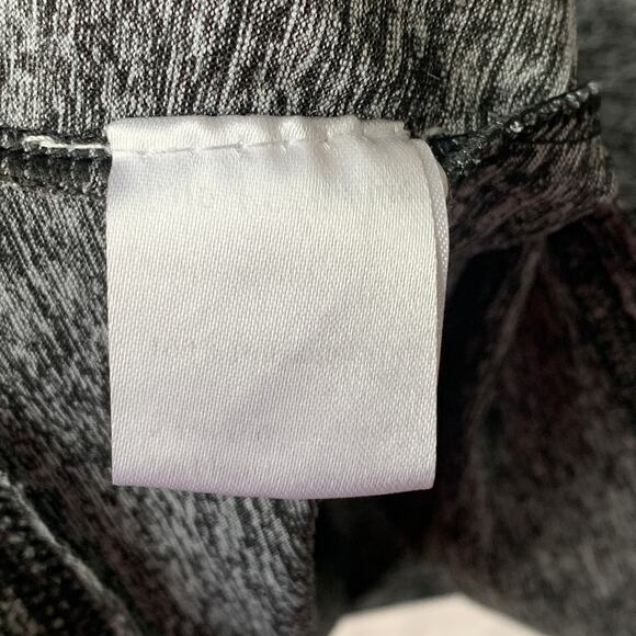 Dark Heather Gray Long Sleeve Athletic Shirt Back Slit Opening - Picture 10 of 14